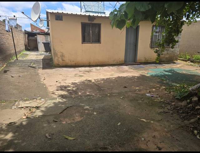 2 BEDROOM HOUSE FOR SALE IN OLIEVENHOUTBOSCH